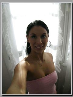 Foto selfie porno di una porcella italiana