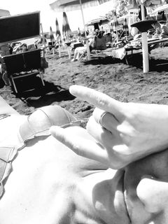 Cornuto e troia al mare