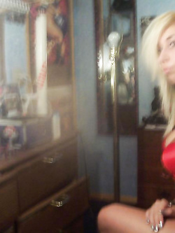 Autofoto di belle ragazze