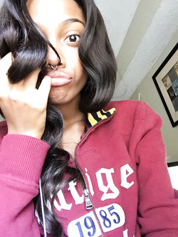 Selfie di una super figona mulatta