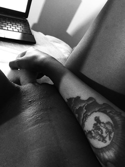 Selfie di una super figona mulatta