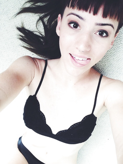 Selfie hot di una bella figa