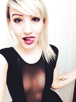 Selfie hot di una bella figa