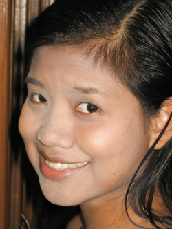 Foto troietta vietnamita nuda