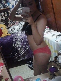 Foto sexy amatoriali rubate di una 21 enne