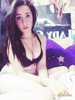 Foto sexy amatoriali rubate di una 21 enne