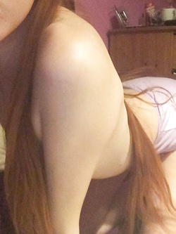 Foto di una 19enne rubate da Whatsapp