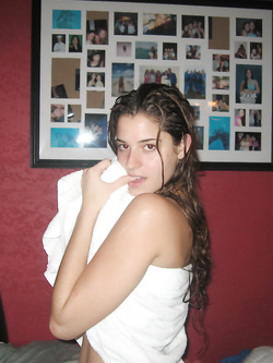 Foto porno di una esibizionista savonese