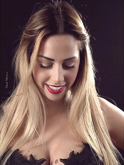 Monella universitaria