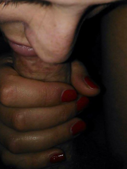 foto con singole e donne sposate con mariti cuck