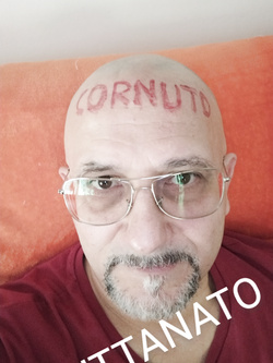 Max e Betty coppia sputtanata in rete con lui Cornuto e Froc