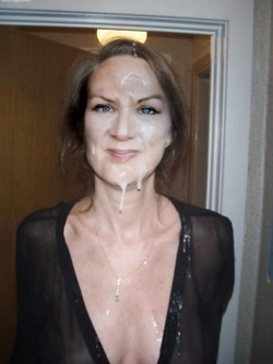 Vitoria Eden at black stockings