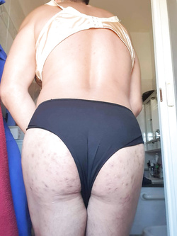 Sono sempre la vostra puttana