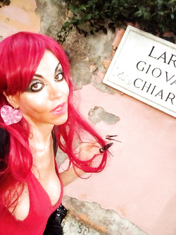 VOJO ESSERE SPUTTANATA PUBBLICATE IL MIO PROFILO