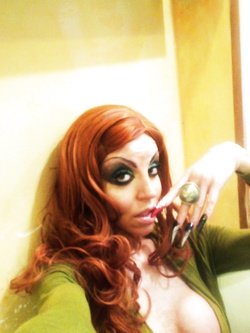 SPUTTANA IL MIO NUMERO COSI'PRENDO CAZZI