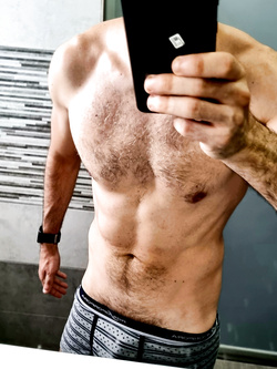 Hankyyenky con Amica