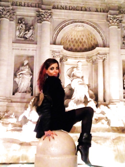 CONSIGLIA AI TUOI AMICI AMA PORN..CLICCCAAA