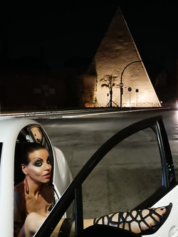 VORRAI INCONTRARE UOMINI INTERRESSANTI PER CENE