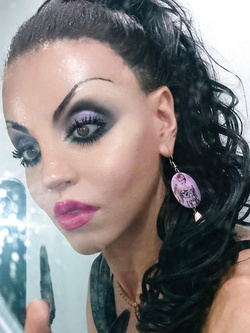 SONO SERIA MA LA NOTTE INGOIO