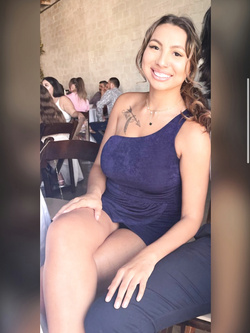 Troia Summer tette grandi