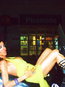 ALL INSAPUTA DEL MIO UOMO PARTITO CERCO TE... Parte 2