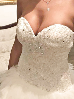 Le mie amiche ciucciacazzi si sposano