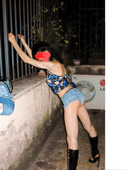 SBORRA IN CULO TUTTO NN LASCIARE 1 GOCCIA