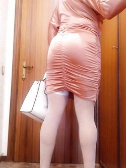 Oggi elegante per le comunioni...ma sotto sempre troia!!!❤️