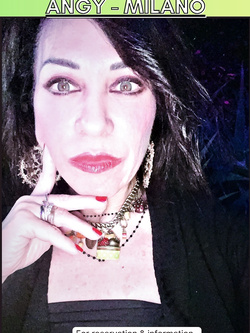 ESIBIZIONI DI PORCHE QUALUNQUE