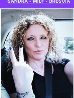 ESIBIZIONI DI PORCHE QUALUNQUE